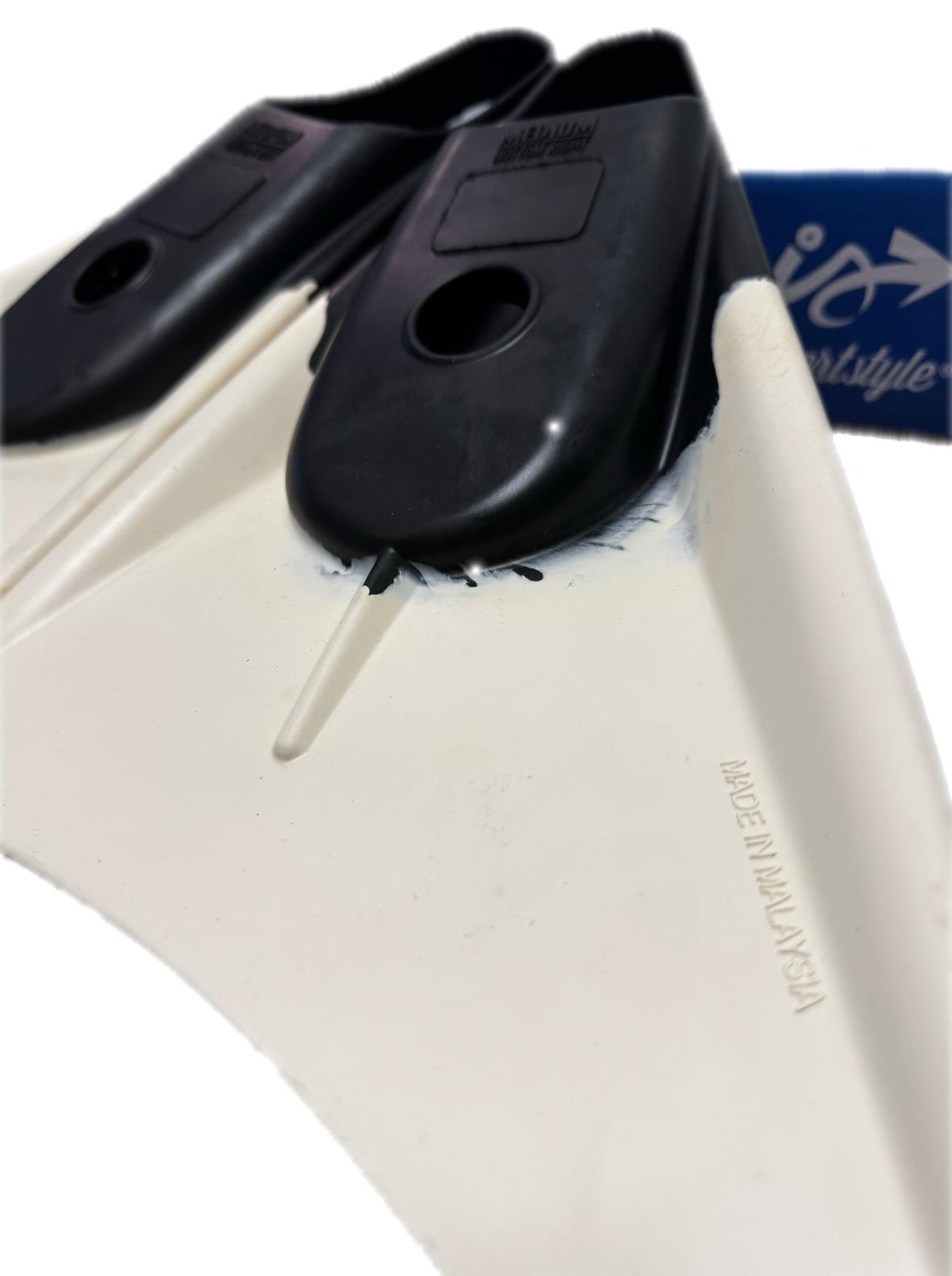 Nadadeira Invert Style Black & White