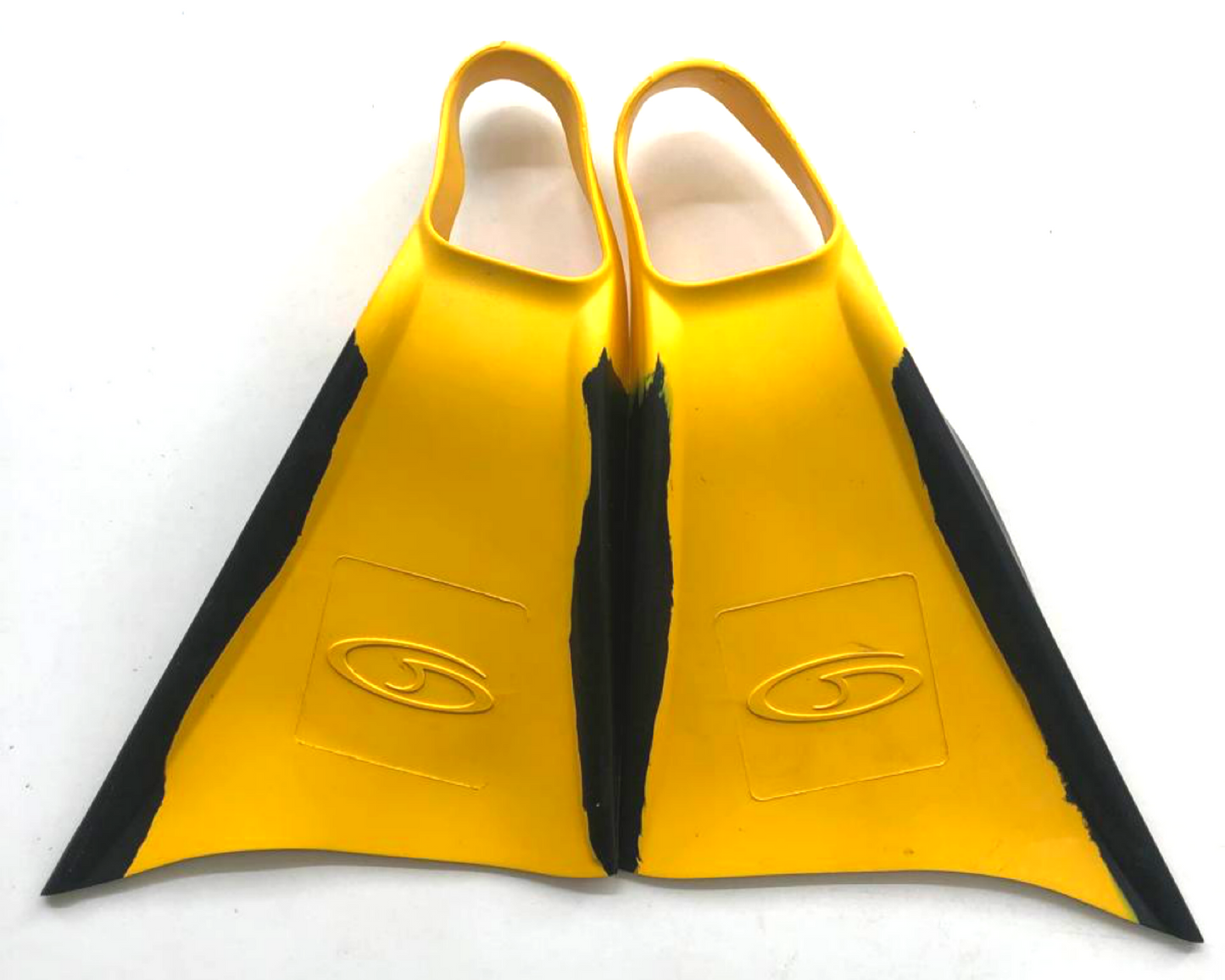 FN-GEN-ASS-S-AMARELO-PRETO