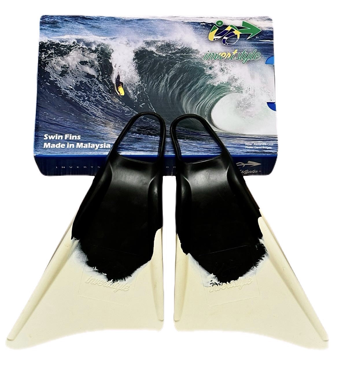 Nadadeira Invert Style Black & White